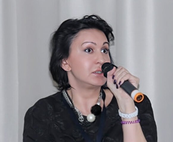 Адвокат Анна Николаевна Перова